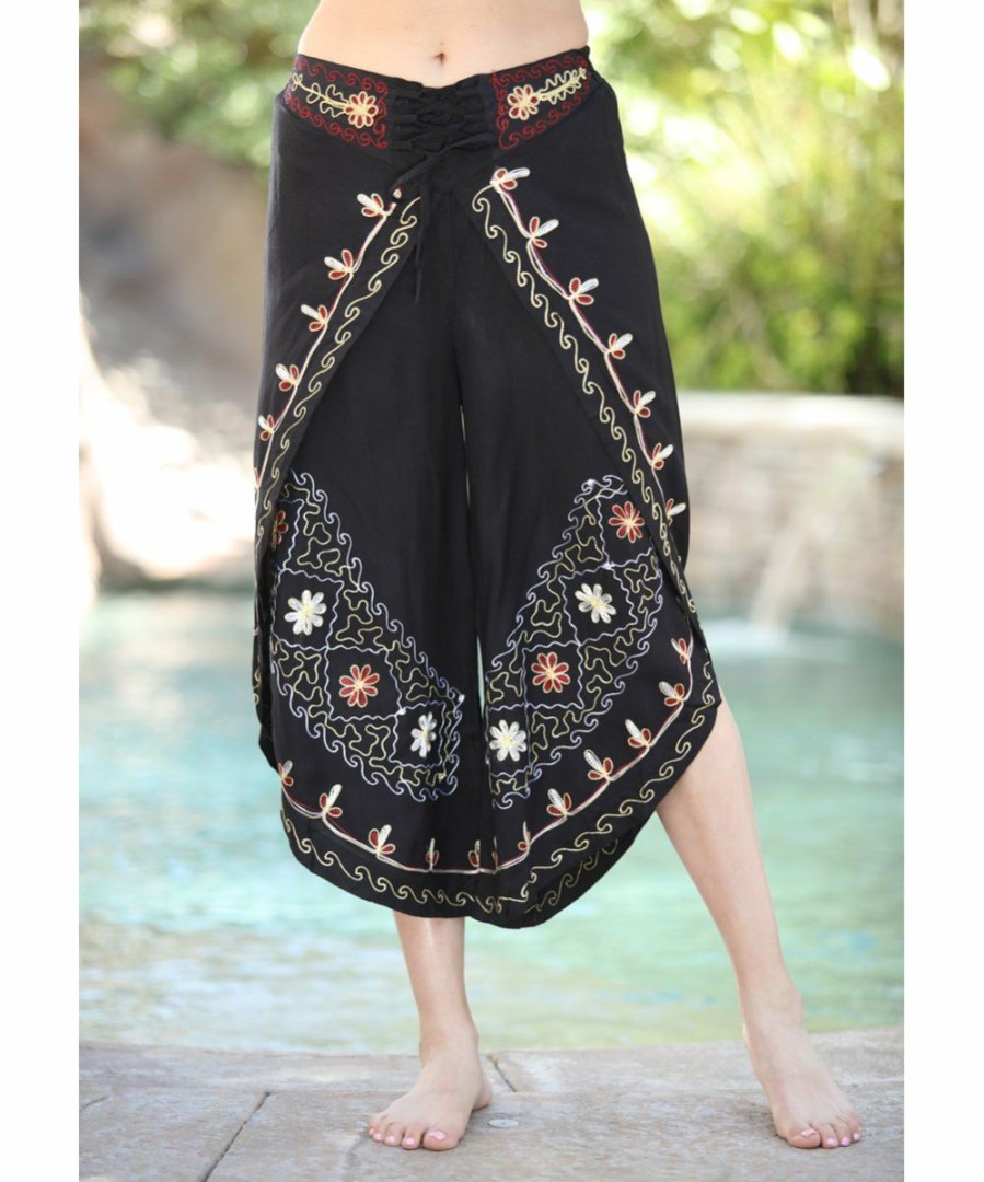 Women * | Ananda'S Collection | Black Embroidered Split Elastic-Waist Crop Pants Women